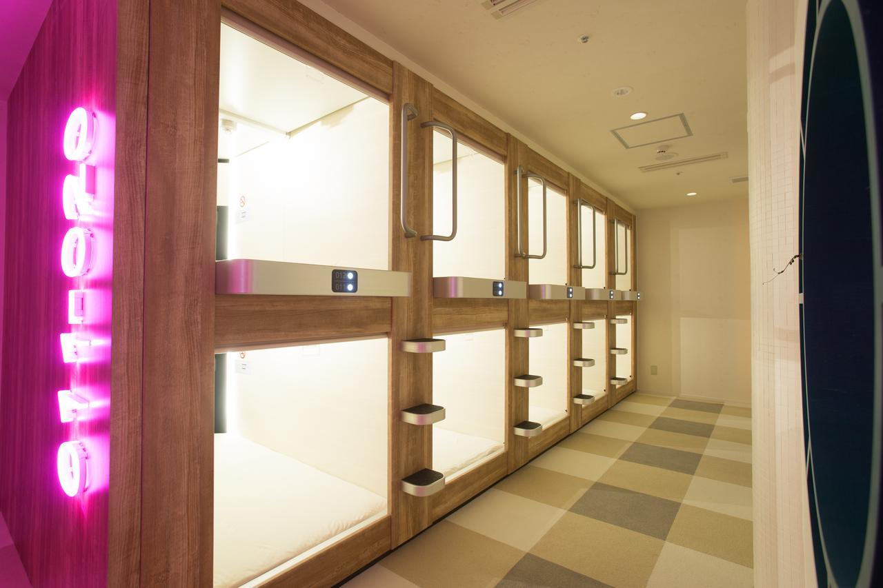 New Japan Lady'S Capsule Hotel Осака Екстериор снимка